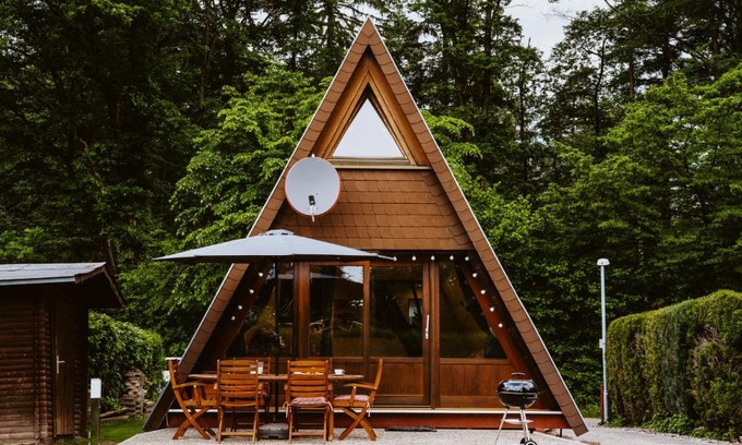 Neuhausen House | Cozy Nurdachhaus Marie with Pet-Friendly Comforts