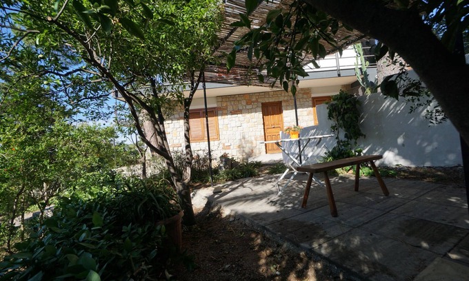 Torre Colonna-sperone Villa | Cozy Nut House Apartment with Ocean View and Garden Access