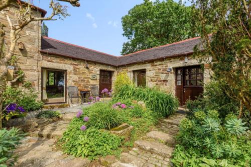 Bodmin House | Family-Friendly Nuthatch: Ideal for Memorable Getaways