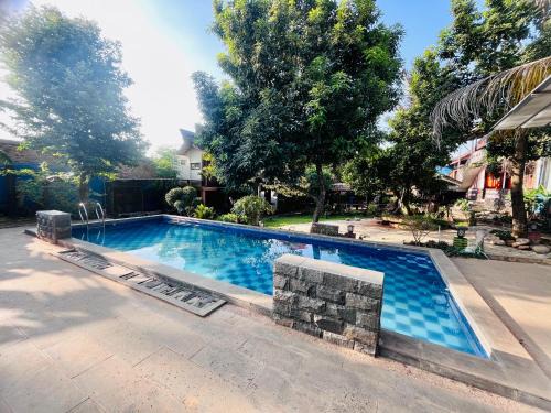Rajabasa House | Budget-Friendly Nuwono Tasya Syariah with Pool & Dining