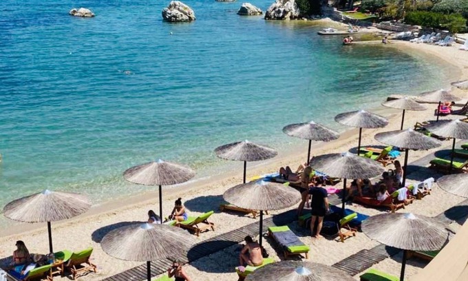 Nikiana House | Top-Rated NV Suites - Sea Front with Family-Friendly Amenities