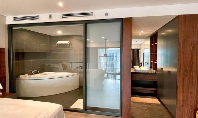Tay Ho Apartment | NVT Housing - PentStudio West Lake Hanoi