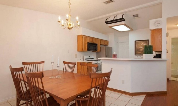 Hunter's Chase House | Ideal NW Austin Home for F1 and ACL Events - Pet Friendly!
