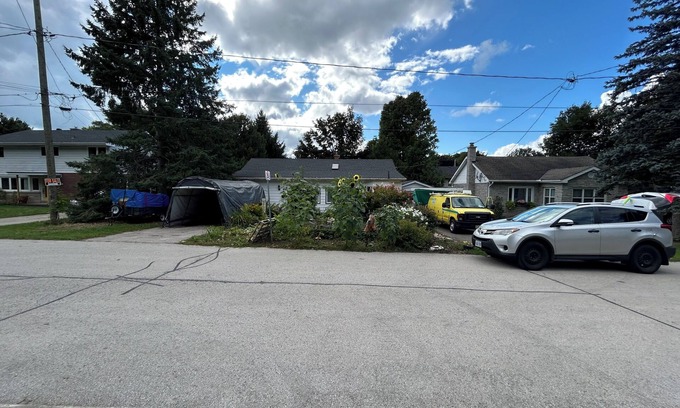 Owen Sound House | nWelcome to Shady Rest, a charming one-bedroom bungalow apartment