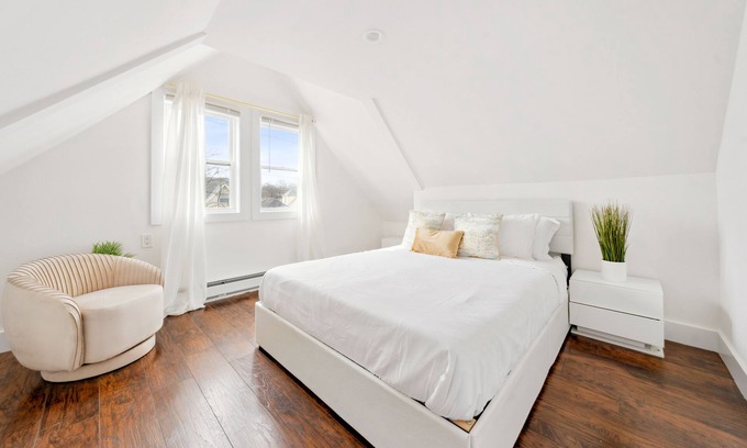 Southeast Yonkers Apartment | Prime Location NY Apartment with Free Parking & Spa Access
