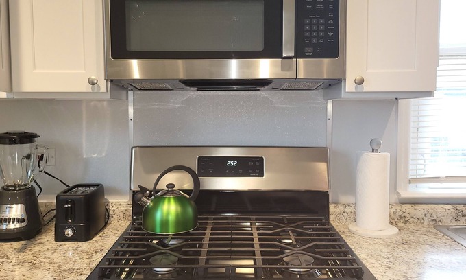 North Side Apartment | Modern NYC Apartment with 4 Bedrooms - Child Friendly Stay