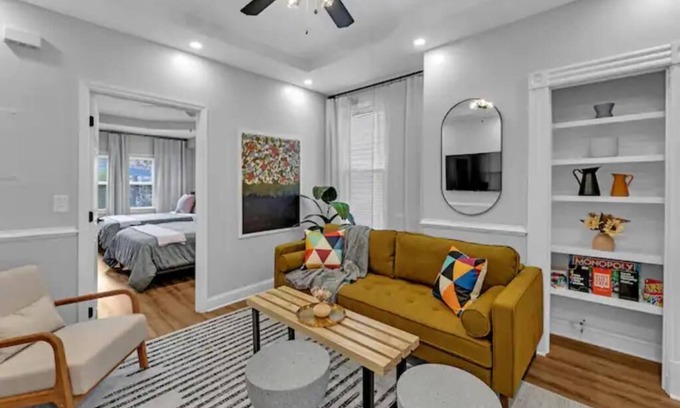 Bayonne House | Convenient NYC Duplex with Kitchen and Family Amenities
