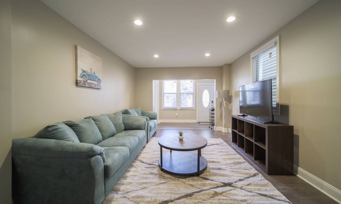 Ironbound District House | Elegant Home Retreat: Family-Friendly Getaway Near Airport