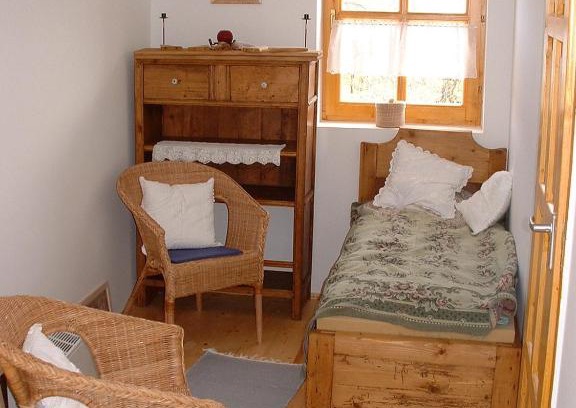 Cserepfalu Apartment | Family-Friendly Escape at Nyerges Lovasudvar - 9.3 Rating