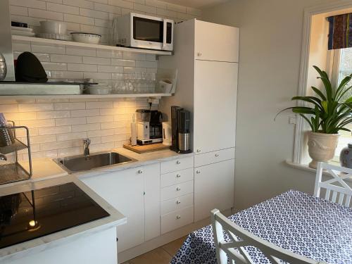 Nyhamnslage House | Scenic Nyhamnsläge: Oceanfront Retreat near the Beach