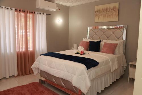 Portmore House | Nyla's Charmed Oasis