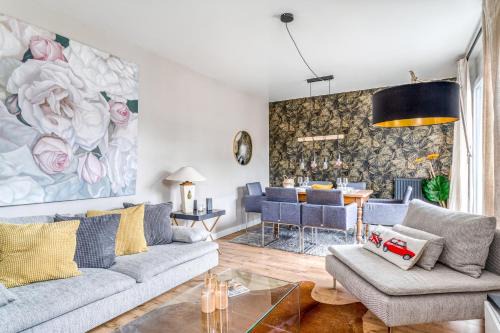 Hauts-Paves - Saint-Felix Apartment | Duplex Retreat at NYMPHÉA - Family Friendly & Highly Rated