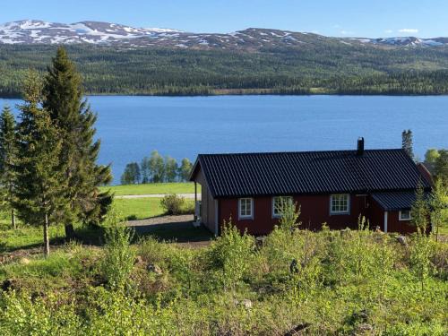 Lierne House | Charming Cabin Retreat by Skjelbredvatnet - 10/10 Rating!