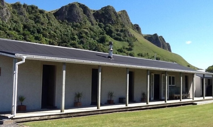 Kairakau House | Ideal Getaway Accommodation at Kairakau Beach