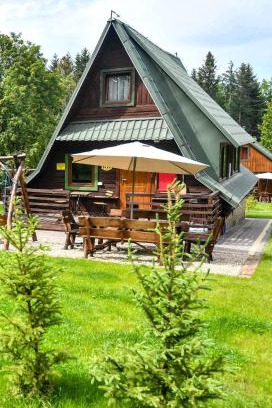 Krasnobrod Cabin | Delightful Ośrodek Pszczółka Krasnobród with Ocean View