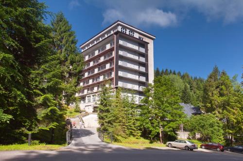 Krynica-Zdroj Resort | Family-Friendly Ośrodek Sanatoryjno-Wczasowy Hajduczek Stay