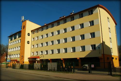 Wola Duchacka Apartment | Family-Friendly Stay at Ośrodek SCSK Optima - Pet Friendly