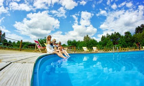 Narol Cabin | Relax at Ośrodek Wypoczynkowy Mamczur Pizuny - 9/10 Rating