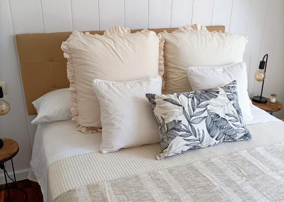 Caldas de Reis Apartment | Pet-Friendly Getaway at O Balcón do Río - Rated 9.2/10