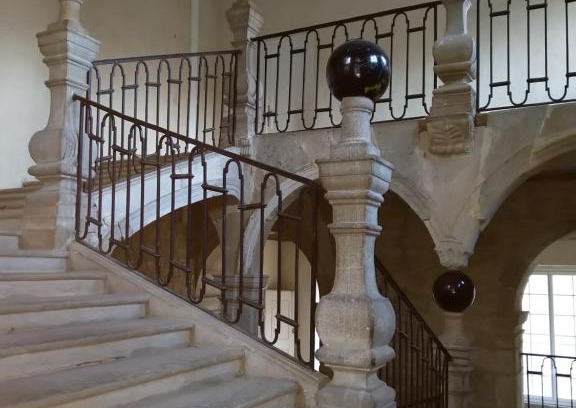 Salins-les-Bains Apartment | Pet-Friendly O'Couvent: Family Retreat with High Ratings