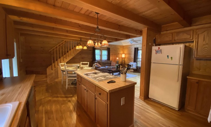Laurel Lakes Cabin | Tranquil O'deer Cabin with Lake View & Spa Amenities