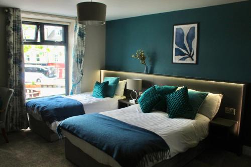 Donegal Hotel | Budget-Friendly O'Donnell's Of Donegal with Family Amenities