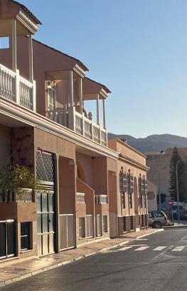Pechina House | Discover Entre Mar y Montaña: Family-Friendly Retreat