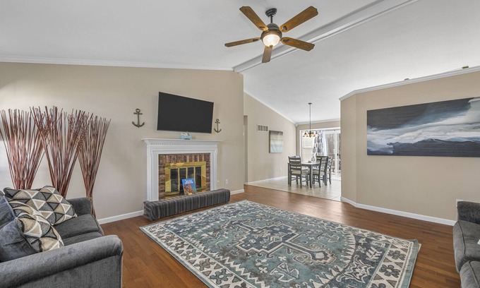 O'Fallon House | Discover Relaxation at O'Fallon Edge Oasis - Family Friendly Retreat