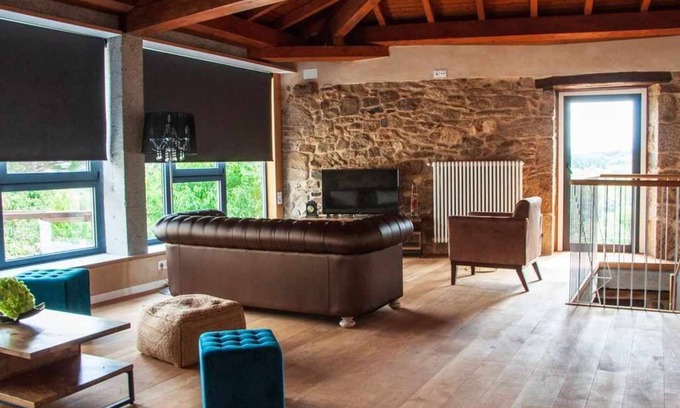 Bolmente Apartment | Unforgettable Stay at O Forno - Ferrador House with Pool