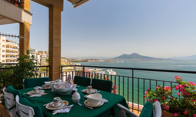 Posillipo Apartment | Relaxing O-House Posillipo Two Bedroom Apartment for 6