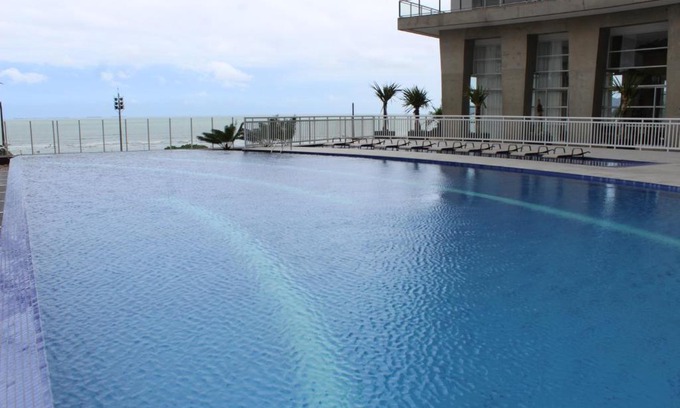Pompeia Apartment | Ideal Getaway for Relaxation and Oceanfront Views