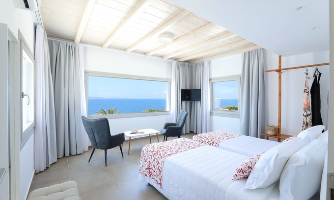 Agios Stefanos Hotel | Experience O Lofos Boutique Suites with Ocean View & Pool