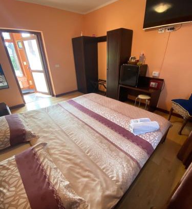 Garla Mare Bed & Breakfast | O Mie de Lacuri: Guest Rated 9.5 with Oceanfront Views
