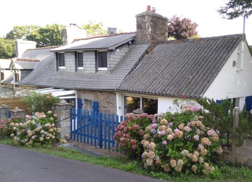 Pedernec House | Family-Friendly Escape at O P Ty Logis du Tregor