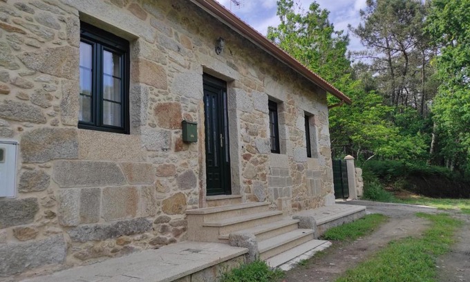 Rates House | Discover O Recuncho de Domingos: Family-Friendly Getaway