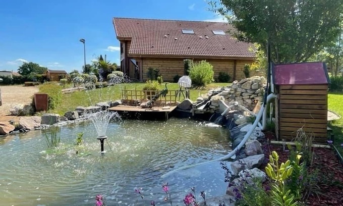 Bannay House | Discover O Refuge di Vin: Family-Friendly Getaway Awaits