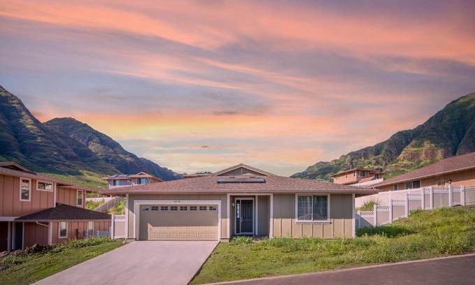 Makaha Valley House | Oceanview Family Retreat - Just 5 Minutes to the Beach