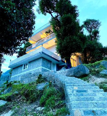 Sidhpur Villa | Serene Oak By The River - Pet and Child-Friendly Haven
