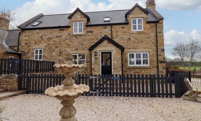 Belford Cottage | Pet-Friendly Oak Cottage: Characterful Retreat with Hot Tub