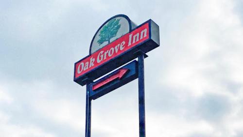 Oak Grove Hotel | Family-Friendly Escape at Oak Grove Inn with Pet Perks