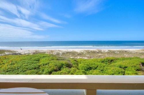 Caswell Beach House | Experience Oak Island Beach Villa 406 with Ocean Views