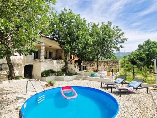 Jadranovo House | Oceanfront Retreat at Oak & Olive House: Pet Friendly Haven