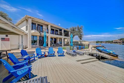 Horseshoe Bay House | Explore Oak Rock Point: Perfect for Families & Pets!