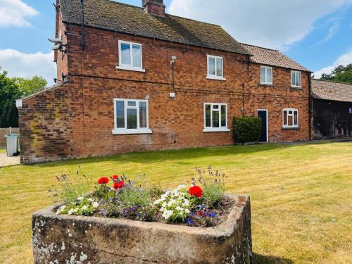 Southwell House | Experience Oakmere Farmhouse: Guest Rated 10/10 with Dining