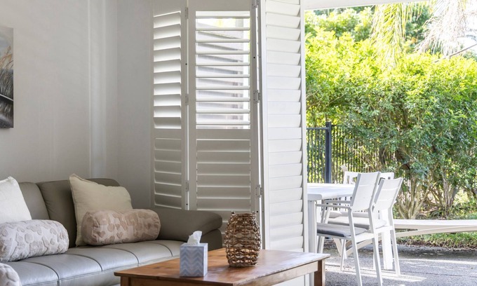 Salamander Bay Apartment | Oaks Pacific Blue Port Stephens. Apartment overlooking the Pool