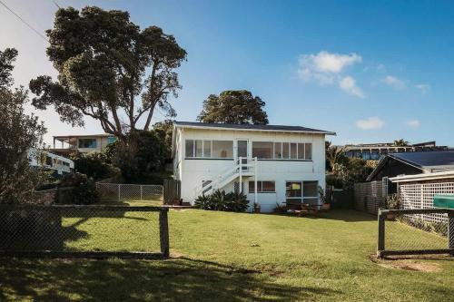 Oakura Villa | Discover Number 28 In The Oakura Circle - Family Friendly Stay