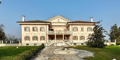 Monchiero House | Relax at Oasi di Monchiero with a Hot Tub and Top Rating