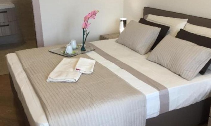 Cerignola House | Oasi B&B: Oceanfront Retreat with Pool & Restaurant