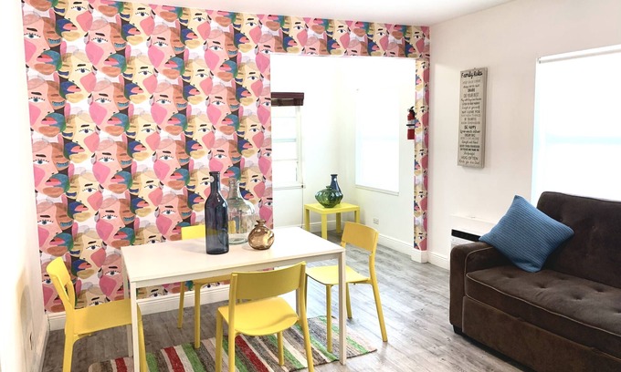 Edgewater Apartment | Cozy Oasis-05: 5 Min to Miami Beach with Spa & Kitchen