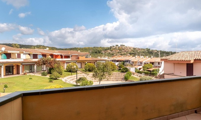 Porto Ottiolu Apartment | Cozy Oasis Near Beach with Ocean Views and Pet-Friendly Amenities